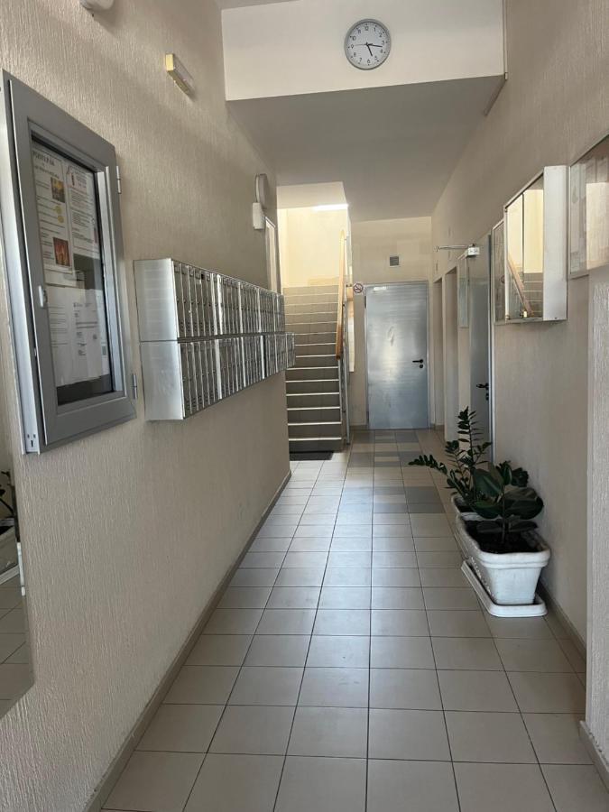 Studio Pao Podgorica Luaran gambar